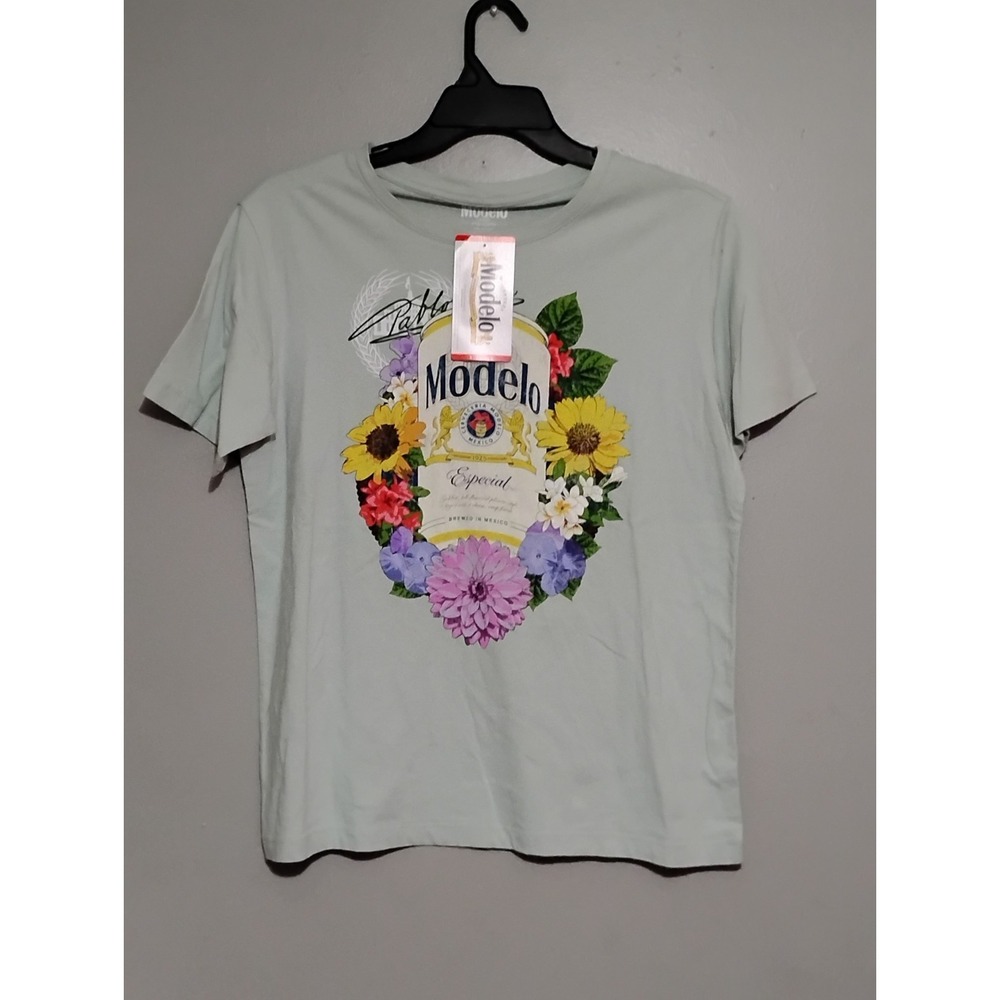 Cerveza Modelo Licensed Graphic Tee Size X-Small